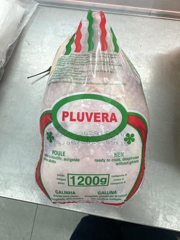 Gà nguyên con đông lạnh Pluvera 1200g
