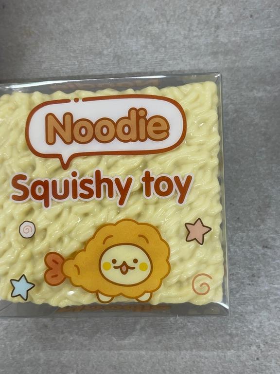 Đồ chơi squishy hình mì tôm Noodie